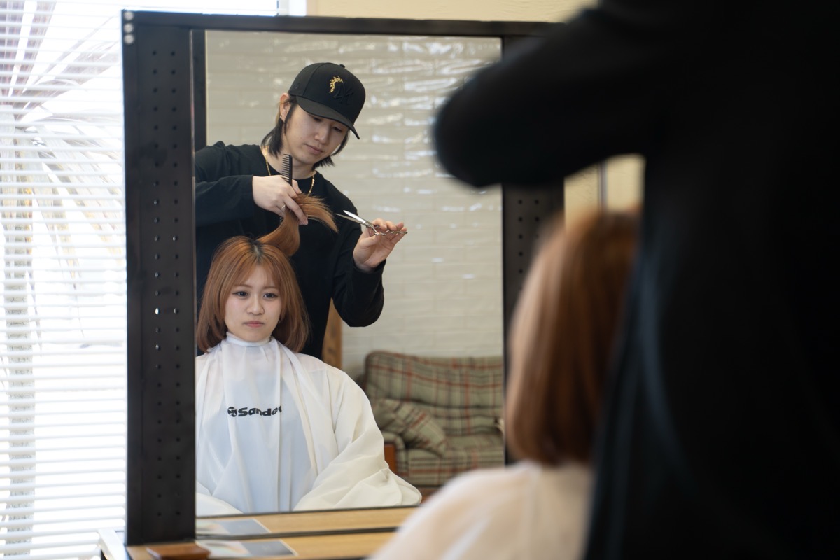 髪型や服装も自由で自分らしさを表現しながら働ける自由な職場